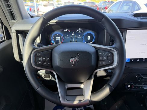 New 2025 Ford Bronco Badlands image 43