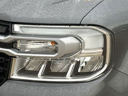 Used 2022 Ford Maverick Lariat FWD image 4