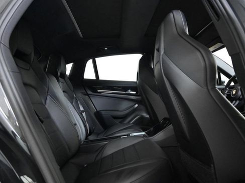 Certified 2024 Porsche Panamera image 19