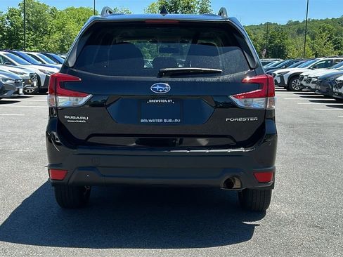 Certified 2023 Subaru Forester Premium AWD/4WD image 5