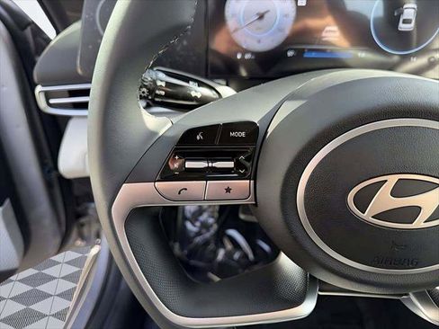 New 2026 Hyundai Elantra Limited FWD image 16
