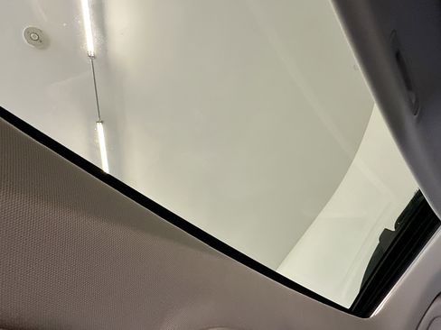 Used 2025 Subaru Outback Premium w/ Popular Package #1A image 27