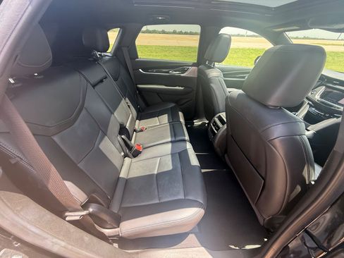 Used 2023 Cadillac XT5 Premium Luxury AWD/4WD image 17