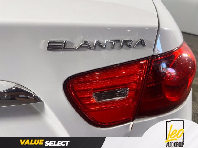 Used 2010 Hyundai Elantra GLS FWD image 9