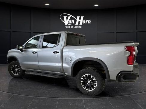 Used 2023 Chevrolet Silverado 1500 ZR2 image 3