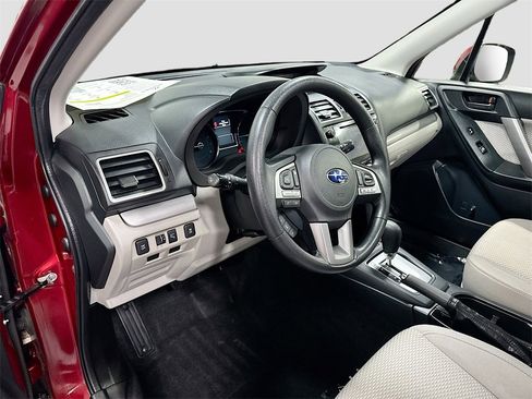 Used 2018 Subaru Forester 2.5i Premium image 5