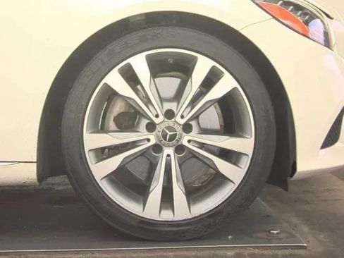 Used 2019 Mercedes-Benz C 300 Sedan image 13