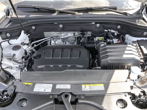 New 2026 Volkswagen Atlas Cross Sport SE image 44