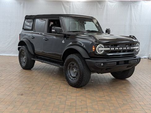 Certified 2024 Ford Bronco Outer Banks AWD/4WD image 1