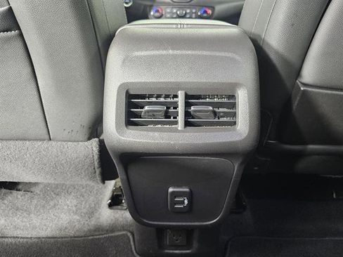 Used 2024 GMC Terrain SLT image 41