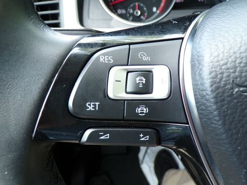 Used 2019 Volkswagen Atlas SE w/ Towing Package FWD image 31