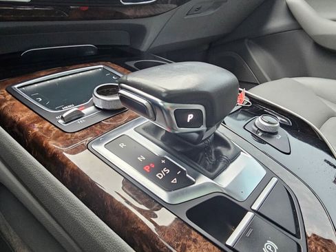 Used 2018 Audi Q7 3.0T Prestige w/ Prestige Package image 40