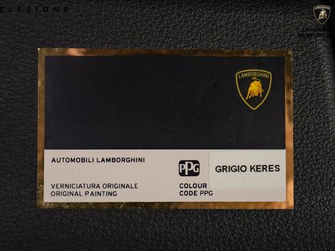 Used 2022 Lamborghini Urus AWD/4WD image 24