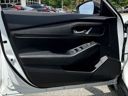 Used 2023 Honda Accord Sport image 18