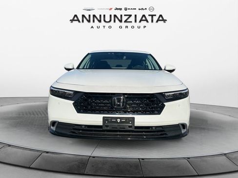 Used 2025 Honda Accord Touring image 8