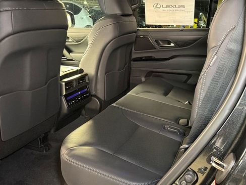 New 2026 Lexus LX 600 4WD w/ Luxury Package image 12