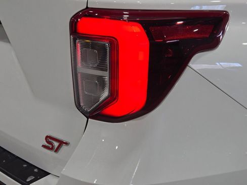 Used 2023 Ford Explorer ST w/ Equipment Group 401A image 18