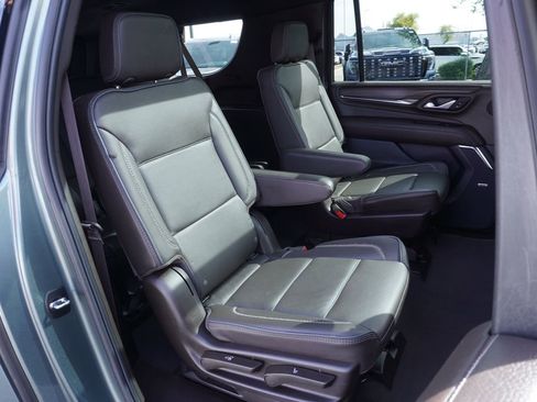 Certified 2024 GMC Yukon XL Denali image 9