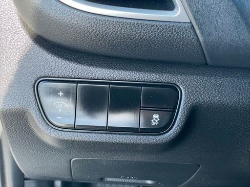 Used 2024 Kia Seltos SX AWD/4WD image 16