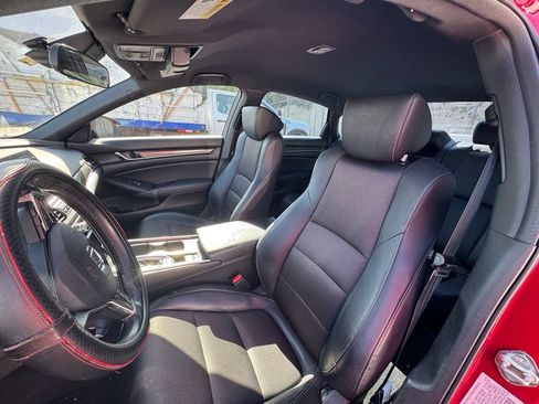 Used 2018 Honda Accord Sport image 4