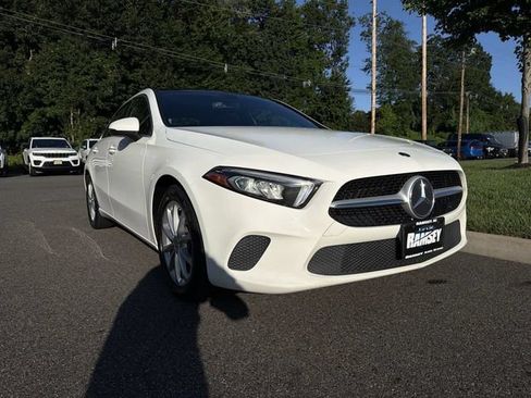 Used 2021 Mercedes-Benz A 220 4MATIC image 2