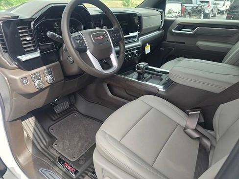 New 2026 GMC Sierra 1500 SLT AWD/4WD image 18