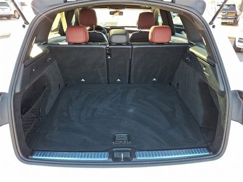 Used 2020 Mercedes-Benz GLC 300 image 23