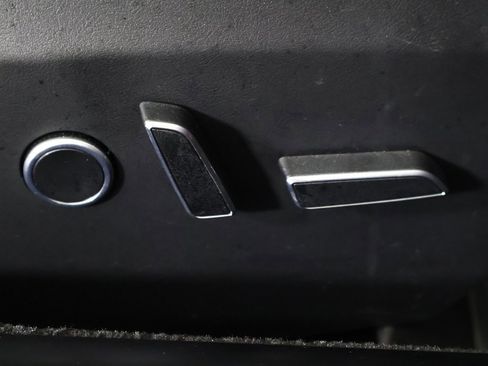 Used 2021 Tesla Model S Plaid image 30