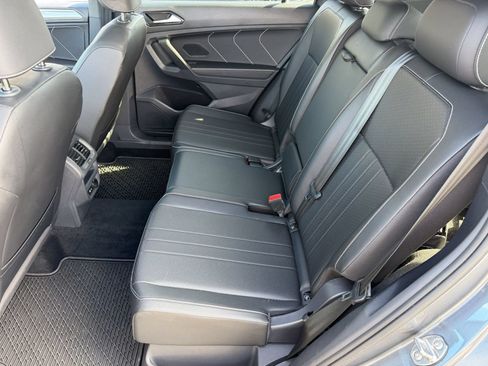 Used 2023 Volkswagen Tiguan SE R-Line AWD/4WD image 21