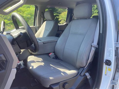 Used 2019 Ford F150 XLT RWD image 6