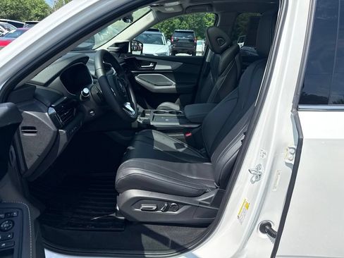 Used 2025 Acura MDX FWD w/ Technology Package image 5