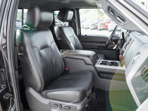 Used 2012 Ford F350 Lariat w/ Chrome Pkg image 32