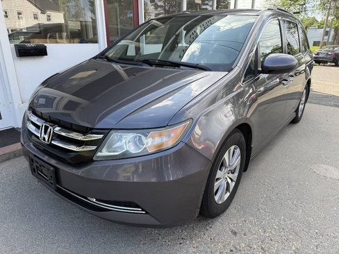 Used 2016 Honda Odyssey SE image 3