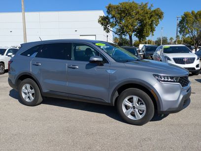 Used 2022 Kia Sorento LX