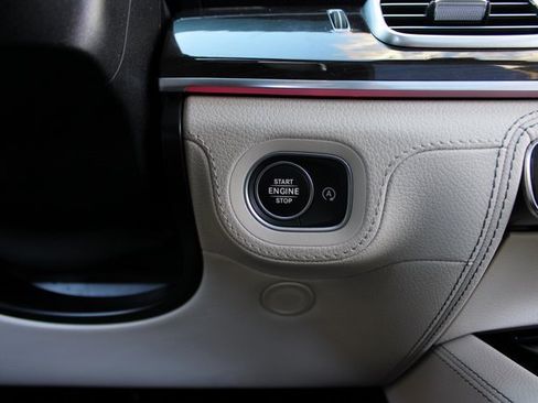 Used 2024 Mercedes-Benz GLS 450 4MATIC image 20