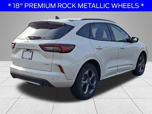 Certified 2023 Ford Escape ST-Line w/ Tech Pack #1 image 4
