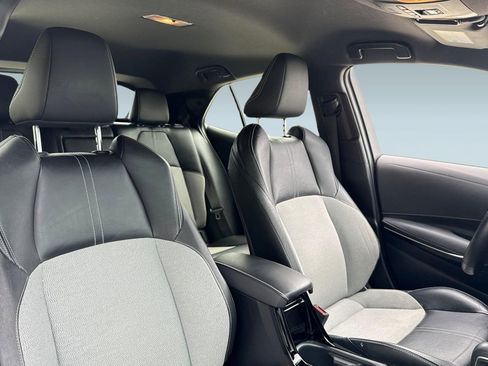 Used 2019 Toyota Corolla XSE image 30