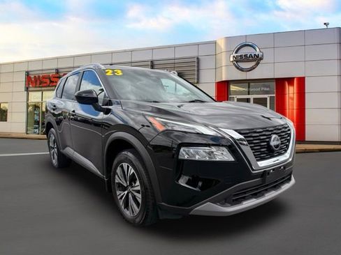 Certified 2023 Nissan Rogue SV w/ SV Premium B Package AWD/4WD image 1
