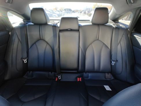 Used 2020 Toyota Avalon XLE image 21