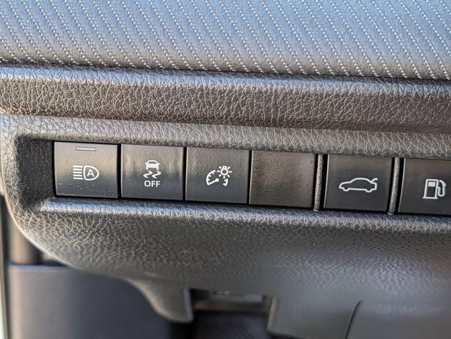 Used 2025 Toyota Camry SE FWD image 23