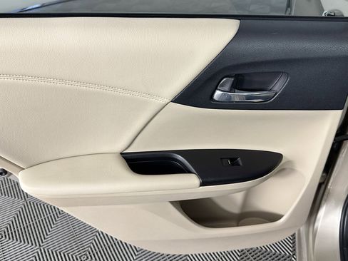Used 2016 Honda Accord EX-L image 25