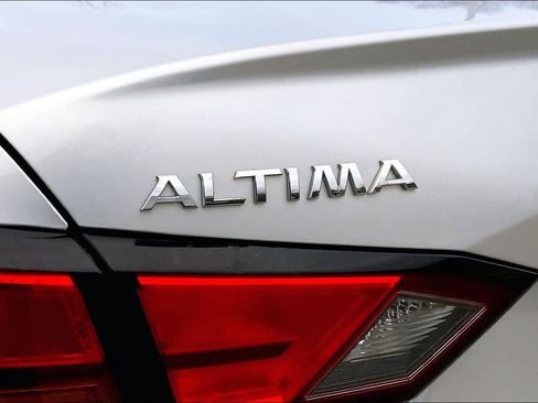 Used 2019 Nissan Altima 2.5 SR image 31