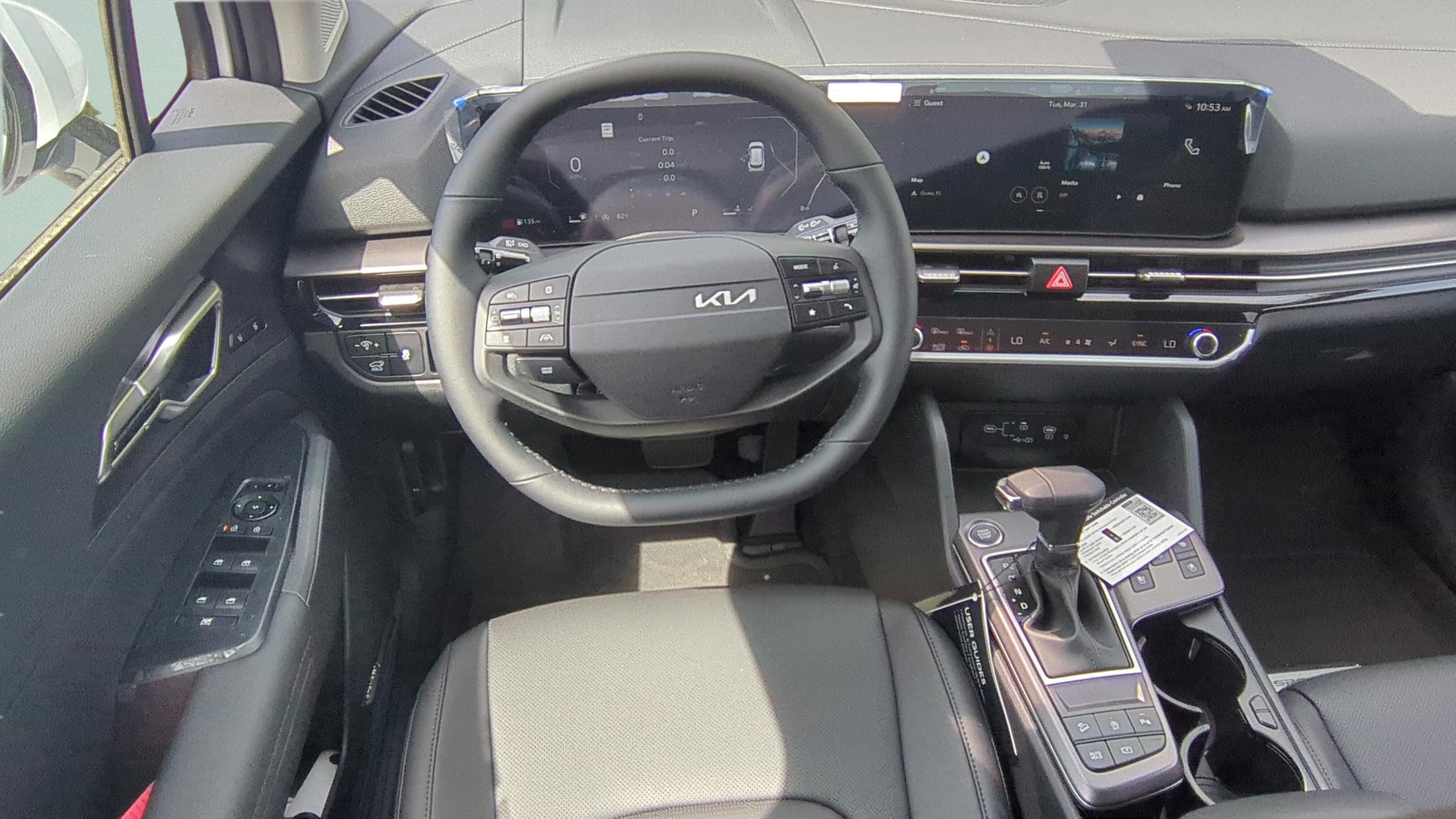 New 2026 Kia Sportage SX FWD image 12