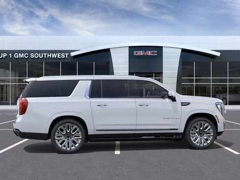 New 2026 GMC Yukon XL Denali Ultimate w/ LPO, Illumination Package AWD/4WD image 5