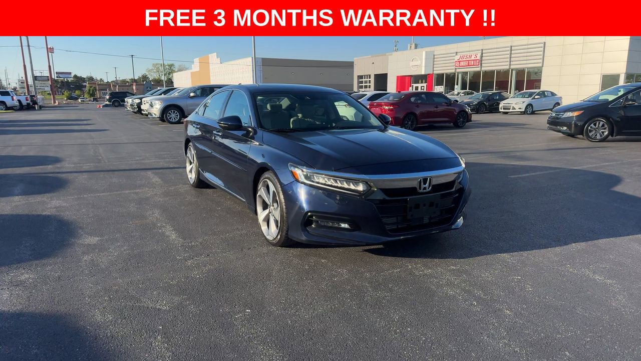 Used 2018 Honda Accord Touring image 2
