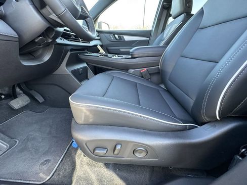 New 2026 Buick Enclave Preferred w/ Power Package image 12