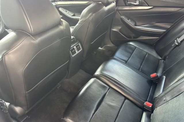 Used 2023 Nissan Maxima SV w/ Floor Mat Group FWD image 11