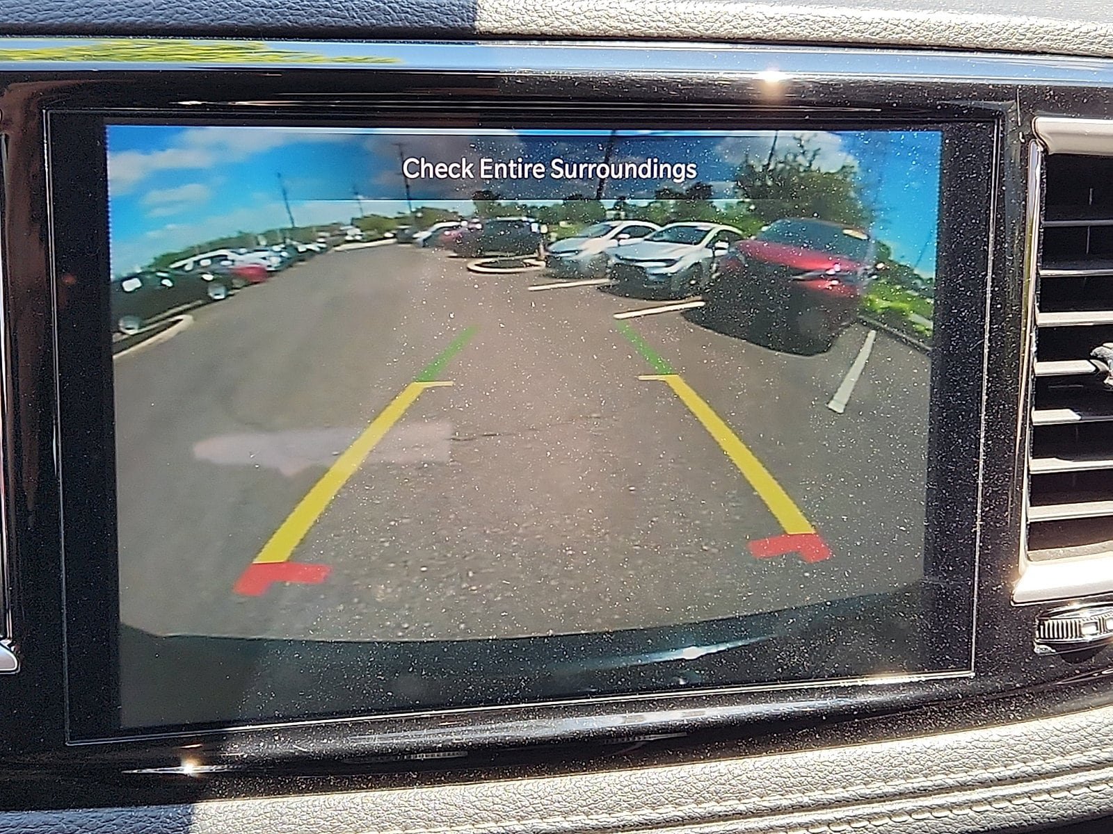 Used 2024 Chrysler Pacifica Limited FWD image 19