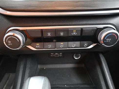 Used 2025 Nissan Altima 2.5 SV FWD image 20