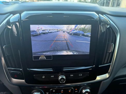 Used 2020 Chevrolet Traverse LT AWD/4WD image 24